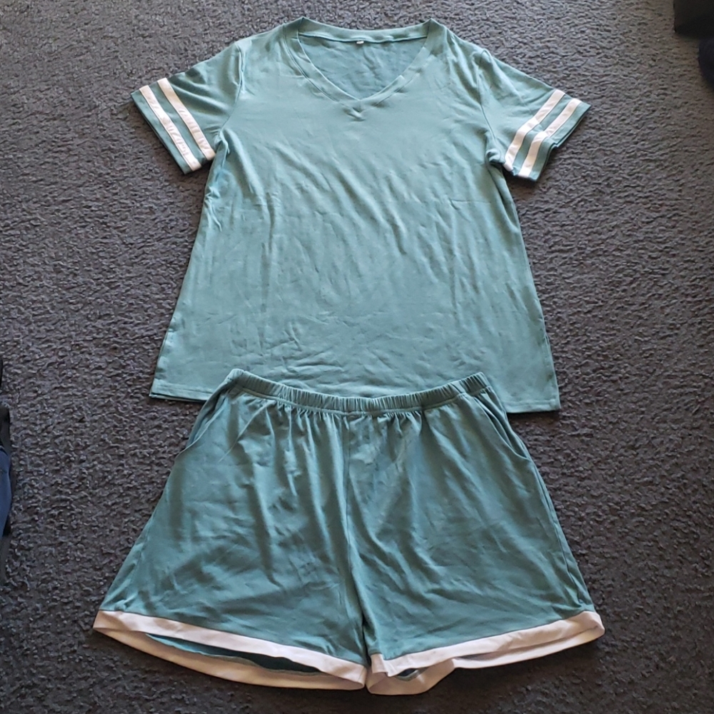 Womens lounge outfit L